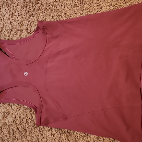 Lululemon Women's Sleeveless Pink Racerback Tank Top - Picture 2 of 3